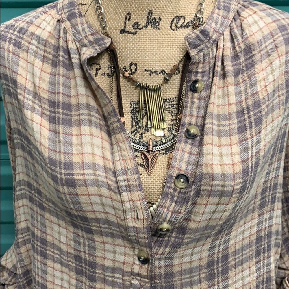 Free people half button pullover flannel - Picture 2 of 4
